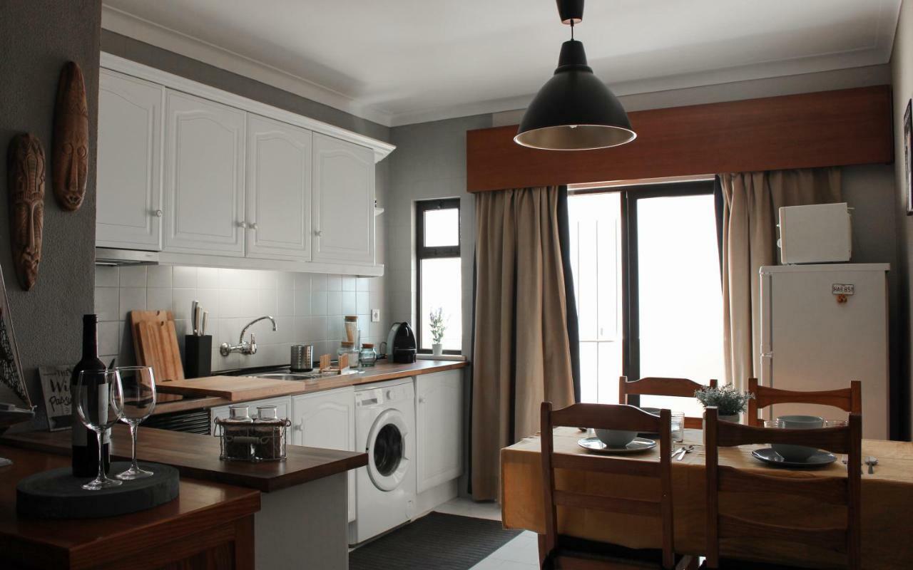 Lovely Oceanview Beach House Apartment ปอร์ติเมา ภายนอก รูปภาพ