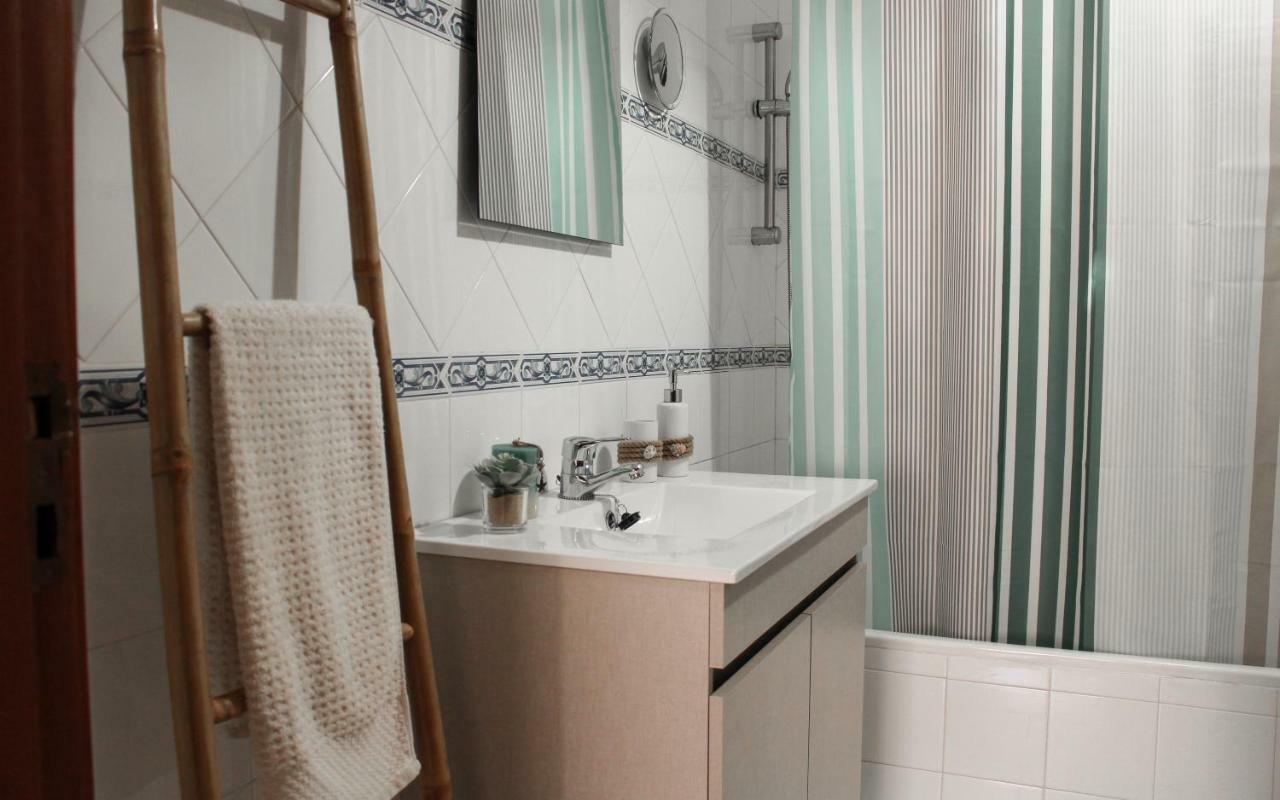 Lovely Oceanview Beach House Apartment ปอร์ติเมา ภายนอก รูปภาพ